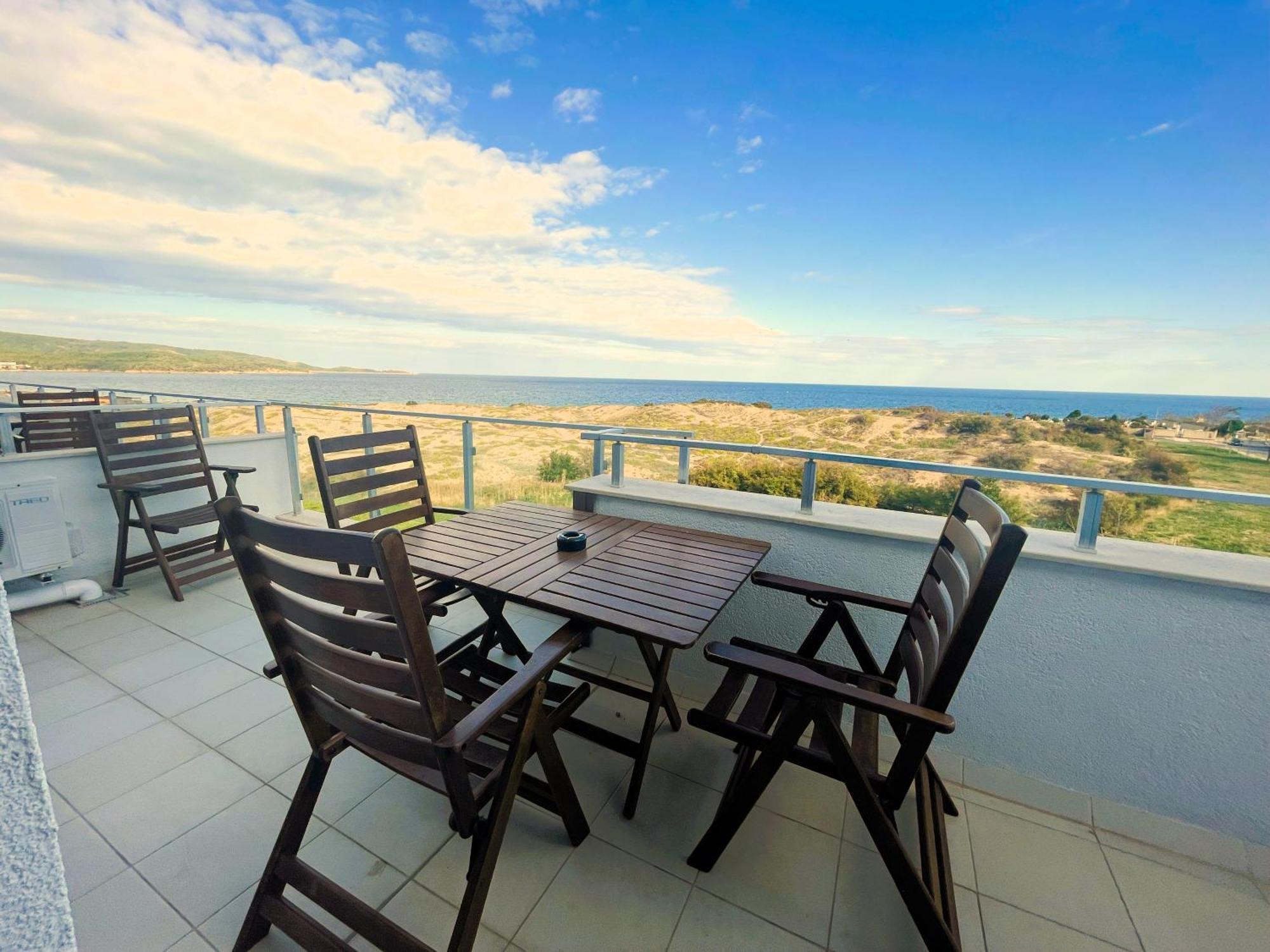 Apart-Hotel Panorama Sea Lux Primorsko Buitenkant foto