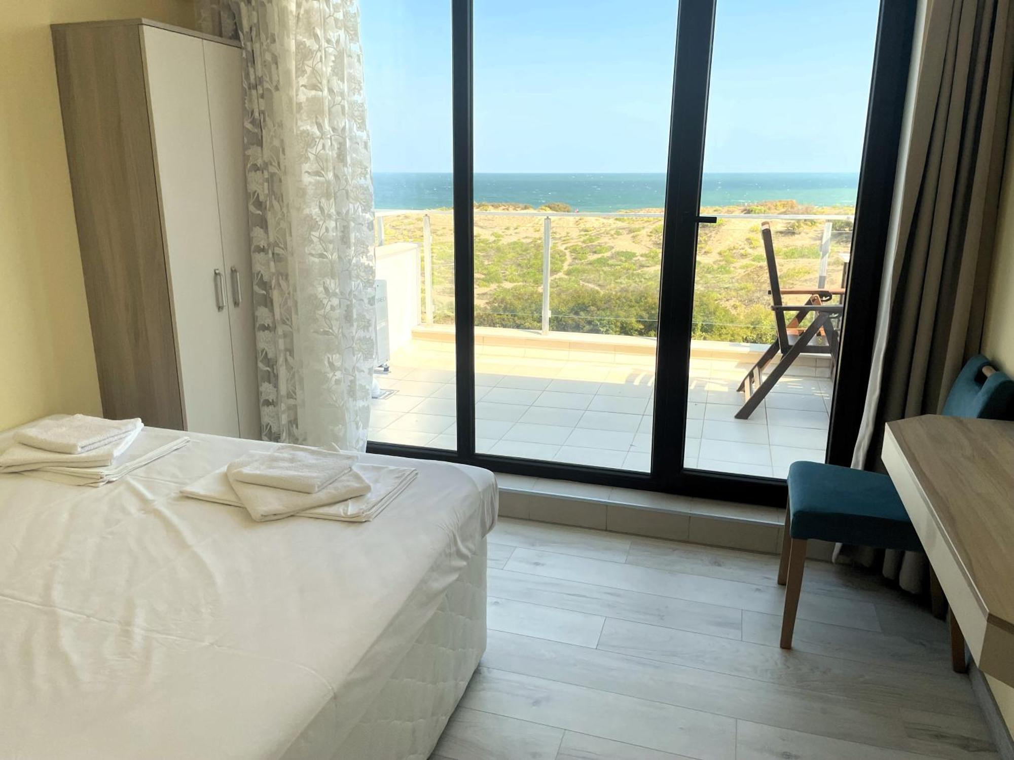 Apart-Hotel Panorama Sea Lux Primorsko Buitenkant foto