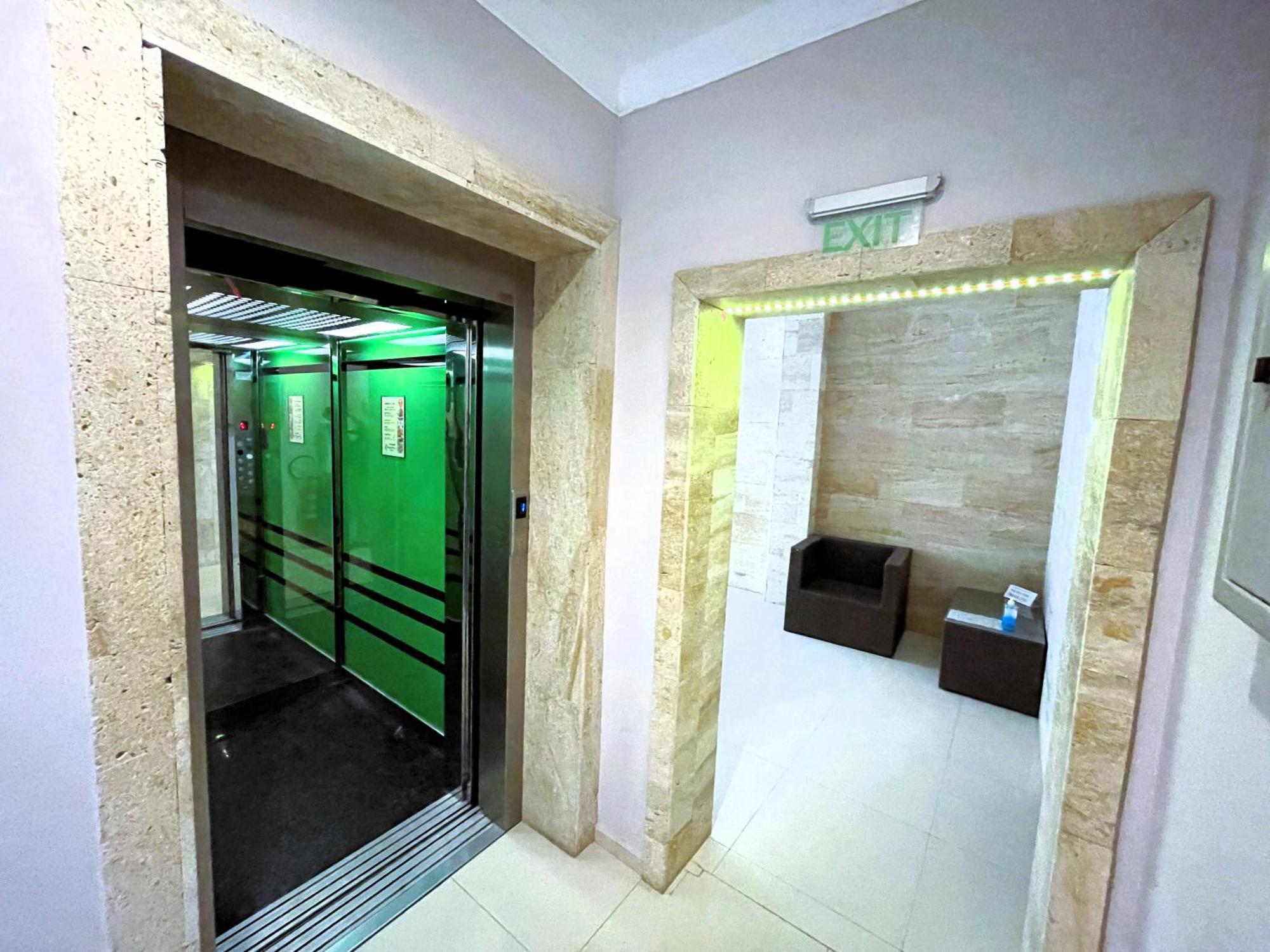 Apart-Hotel Panorama Sea Lux Primorsko Buitenkant foto